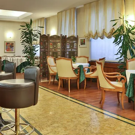 Mirage Sure Collection By Western 4* Milaan