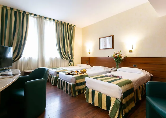 Hotel Mirage Sure Collection By Western