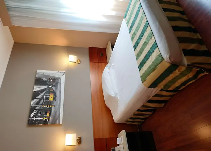 Mirage Sure Collection By Western Hotel 4*