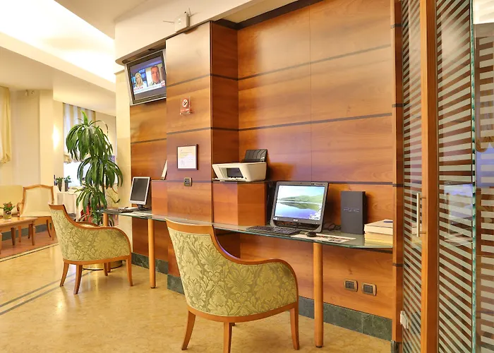 Mirage Sure Collection By Western Hotel